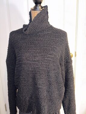 Bobeau Cozy Black Textured Funnel Neck Sweater